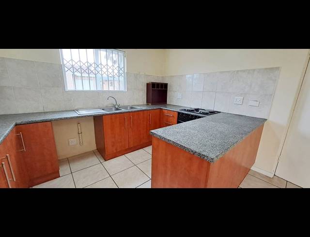 3 BEDROOM HOUSE RENTED IN BRIDGEMEADE